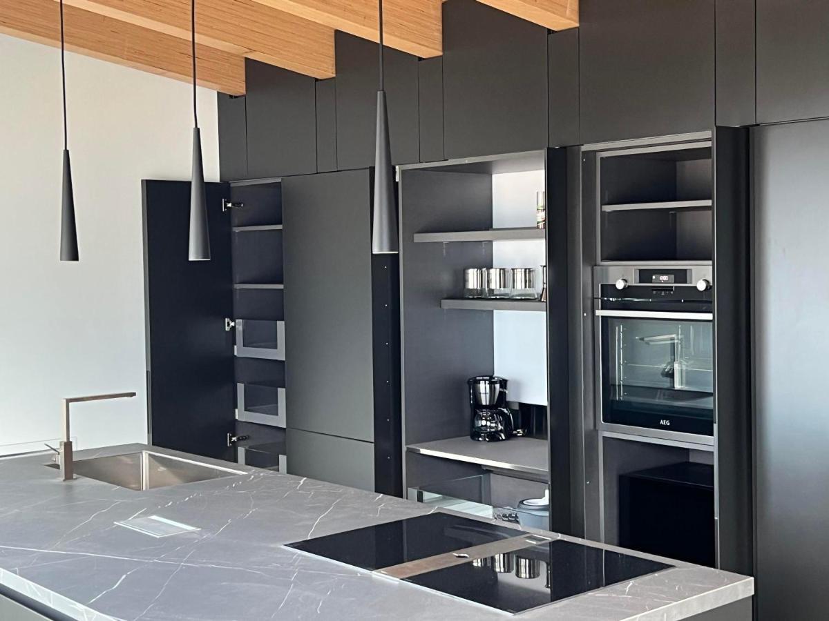 Luxury Lakefront Penthouse Lezzeno Esterno foto