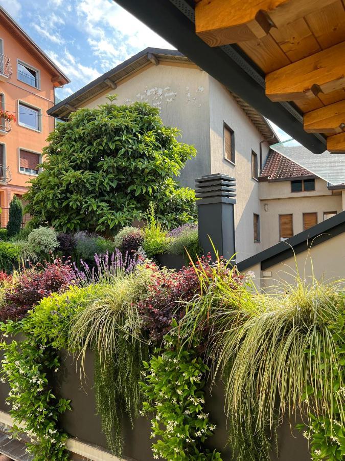 Luxury Lakefront Penthouse Lezzeno Esterno foto